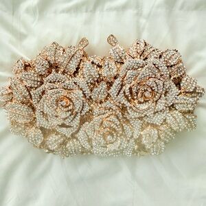 Verono Hill Glamorous Gold and Silver Rose Clutch